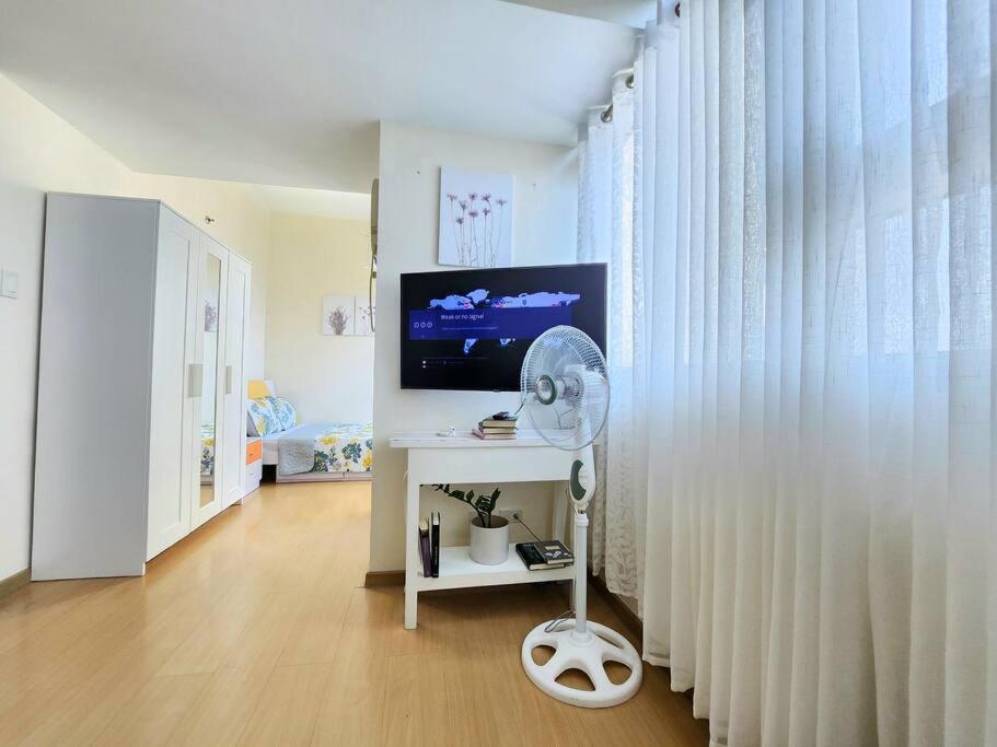 Bgc Fresh & Cozy Studio Near Burgos Circle With Fast Internet Connection Manila Esterno foto