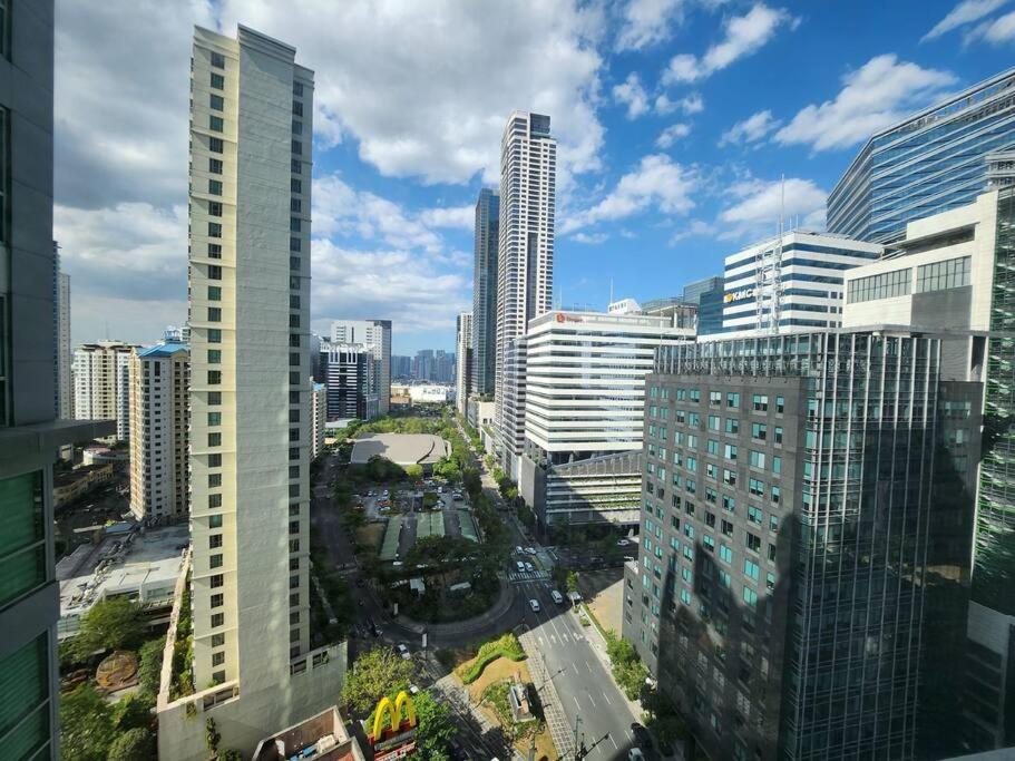 Bgc Fresh & Cozy Studio Near Burgos Circle With Fast Internet Connection Manila Esterno foto